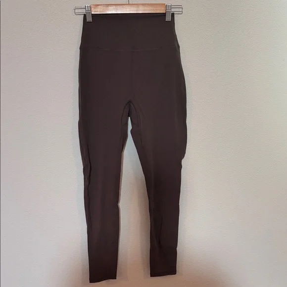 BuffBunny Legacy Leggings - Picture 2 of 3